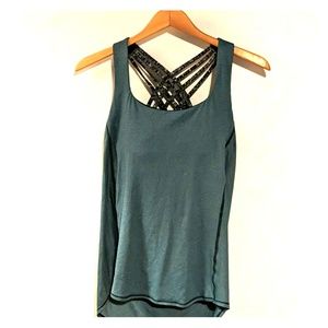 Lululemon tank with built in sports bra